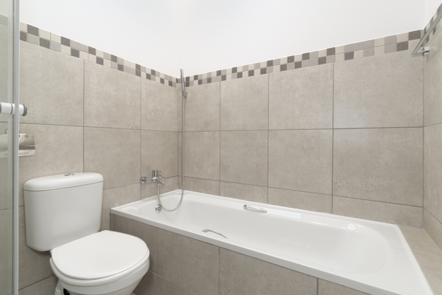 2 Bedroom Property for Sale in Stratford Green Western Cape